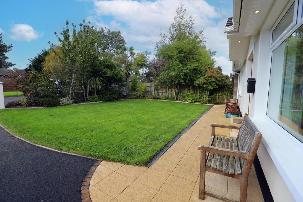 Luxury Detached Home Close To Strangford Lough Killinchy Exterior foto